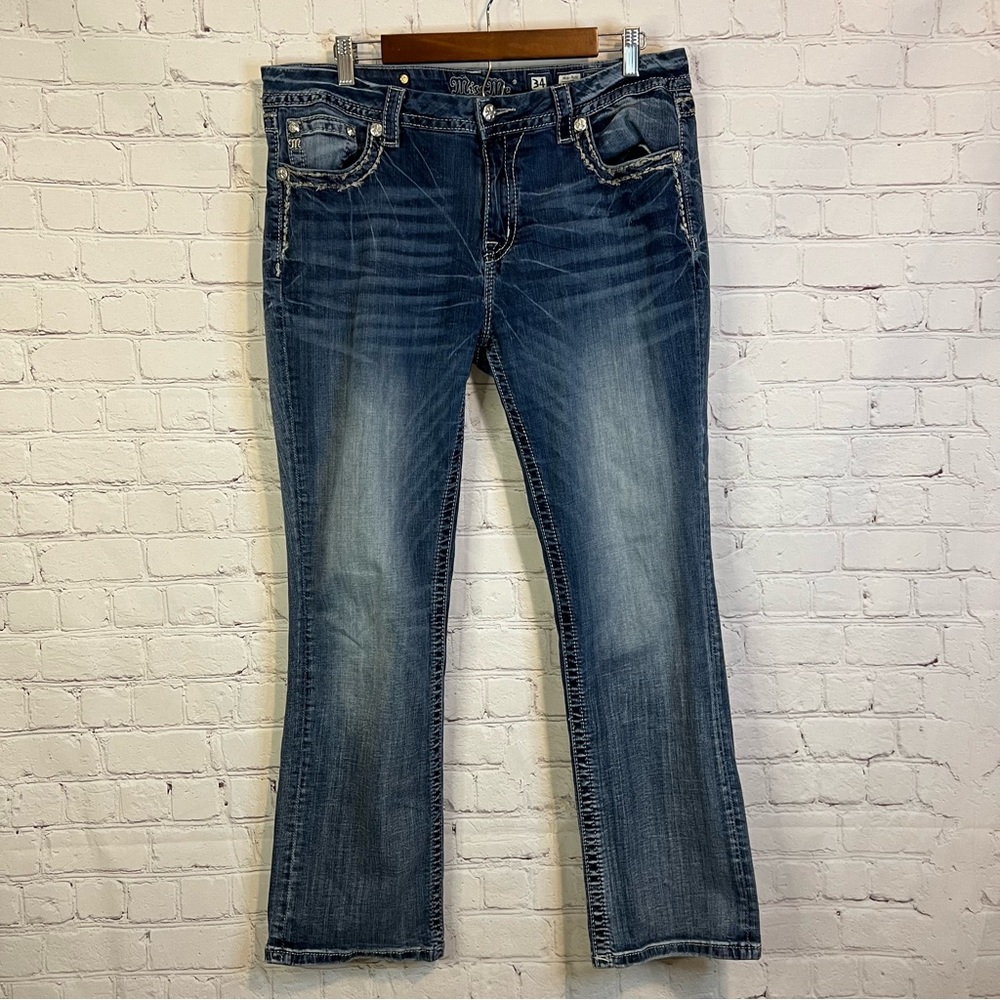 Miss Me Mid-Rise Curvy Crop Size 34